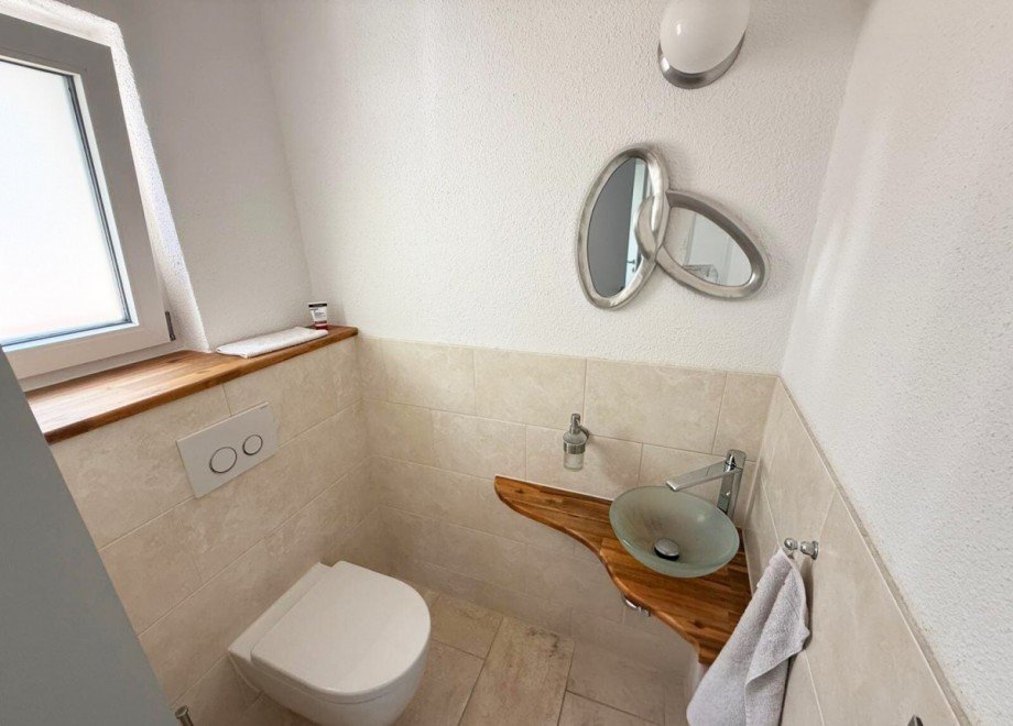 G�ste WC Erdgeschoss Doppelhaush�lfte Freinsheim
