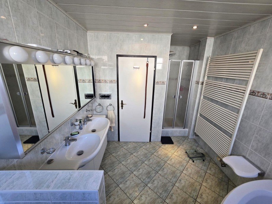 Badezimmer Einfamilienhaus Altlu�heim