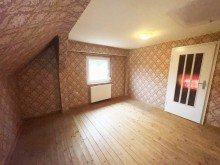 Zimmer DG Zentral & ruhig: Ein- bis Zweifamilienhaus mit Entwicklungsm�glichkeiten auf 777 m�
