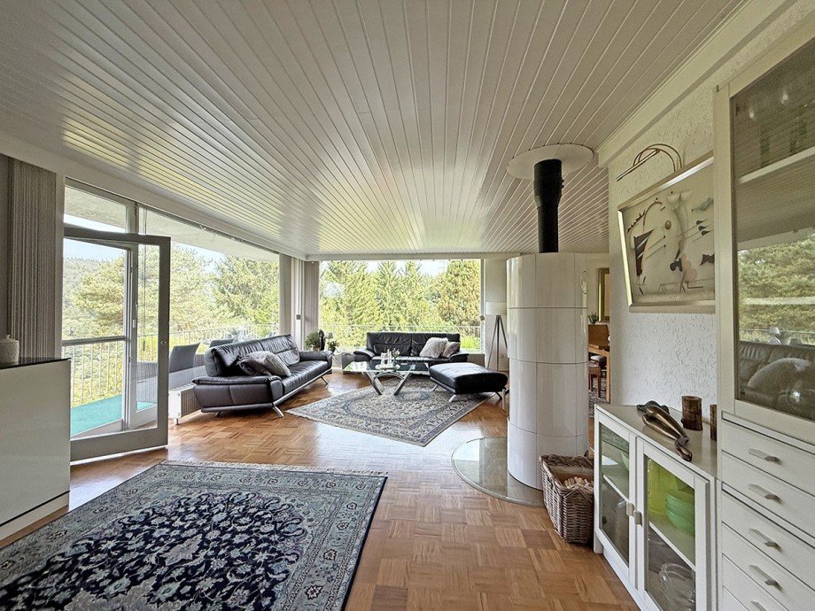 Wohnbereich mit Zugang Balkon Einfamilienhaus Oberzent