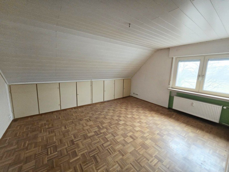 Wohnzimmer DG Mehrfamilienhaus Eppelheim