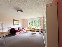 Zimmer Seltene Gelegenheit f�r Wohn- und K�ufergemeinschaften! 7.012 m� Parkgrundst�ck am Waldrand.