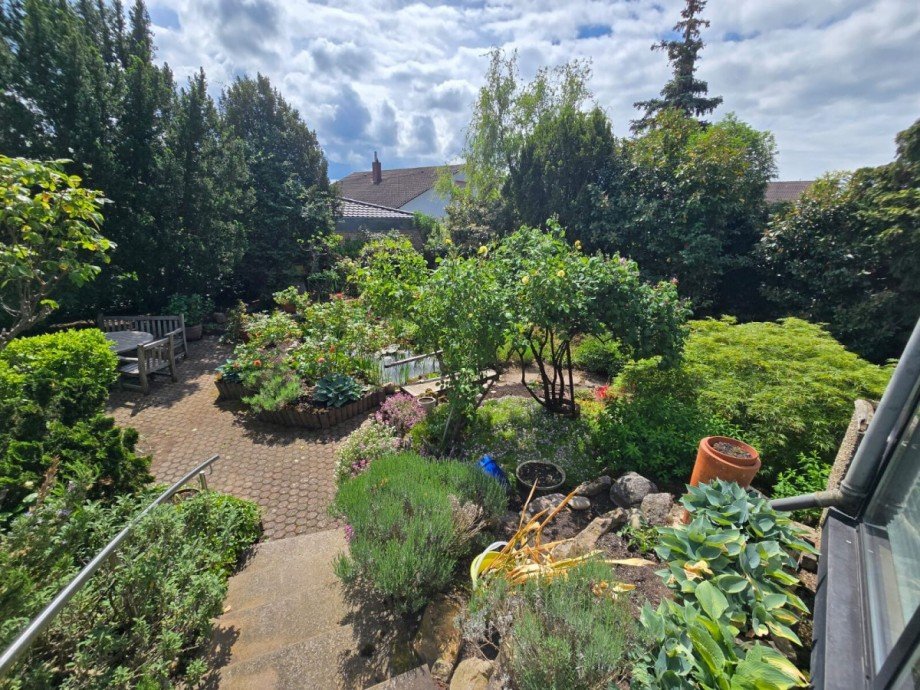 Zugang zum Garten Einfamilienhaus Altlu�heim