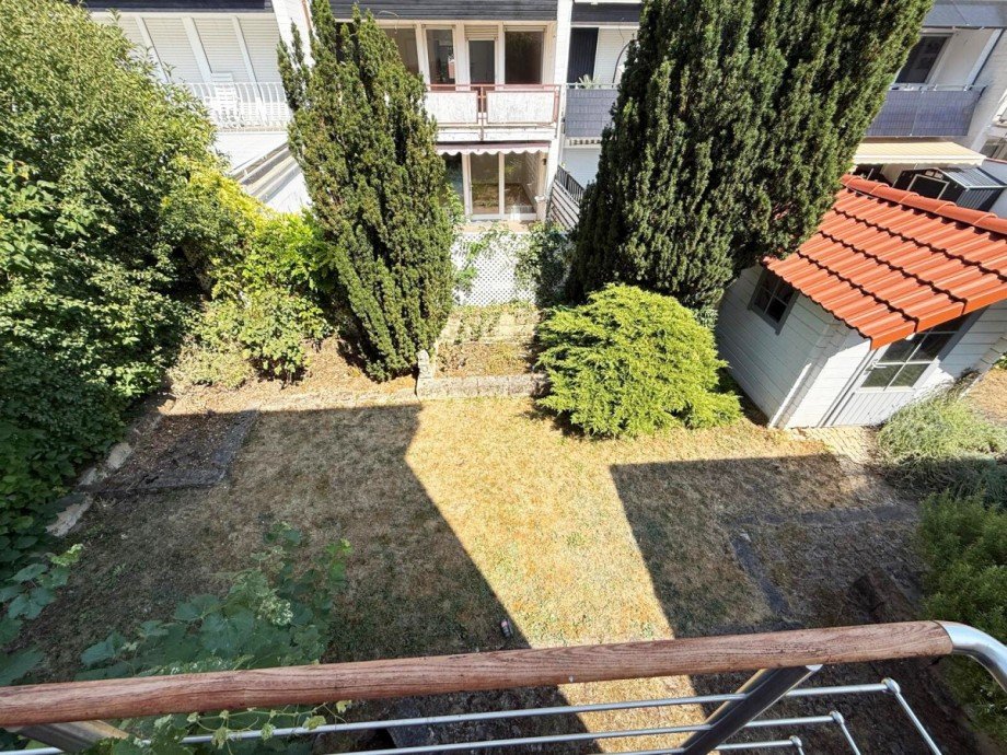 Gartenblick Doppelhaush�lfte Freinsheim