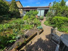 Hauptbild Ein Haus voller M�glichkeiten: Gro�z�giges Wohnen mit Galerie, Kamin und Traumgarten!