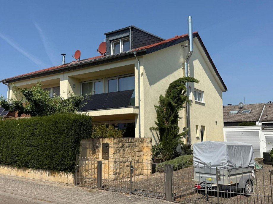 Hausansicht �stlich Doppelhaush�lfte Freinsheim