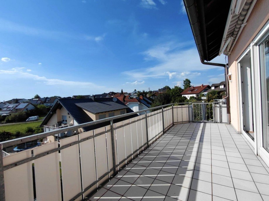Balkon Doppelhaush�lfte Dielheim