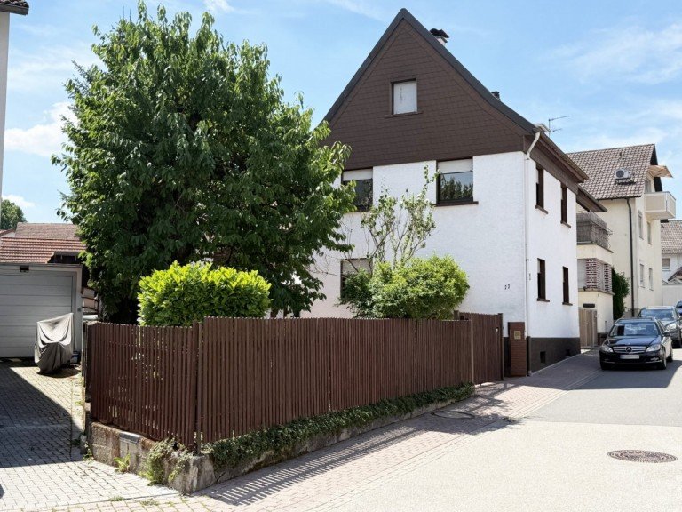 Hausansicht Ost Dielheim Einfamilienhaus Viel Raum f�r Ideen! Wohnhaus mit Werkstatt, Hof und Garten in Dielheim